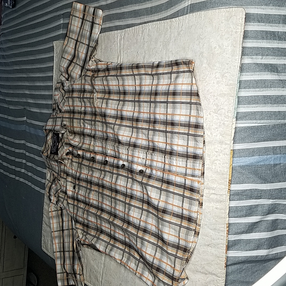 Men's shirt